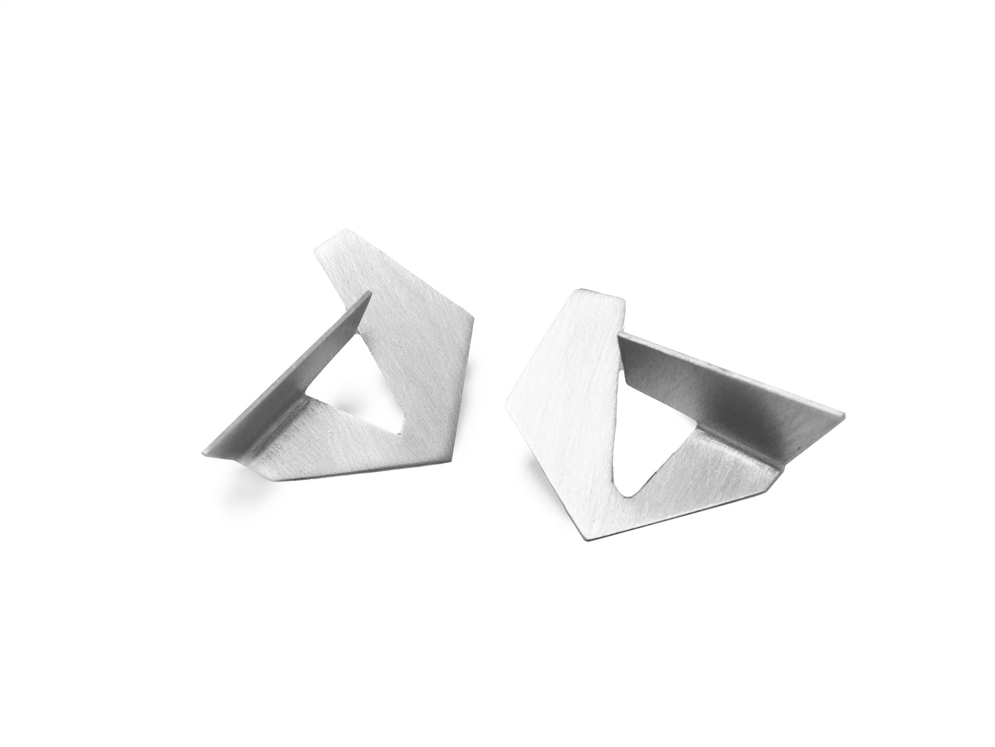 Sculptural stud earrings