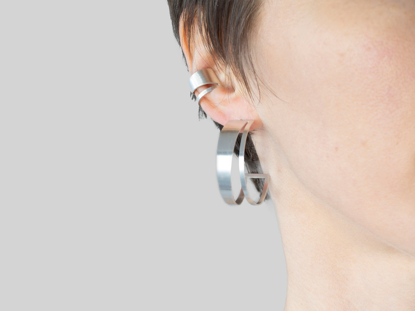 Geometric double band ear cuff